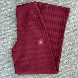 Alo Ribbed Sweatpants